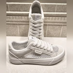 Rocket Dog White Sneakers with Perforated Details
